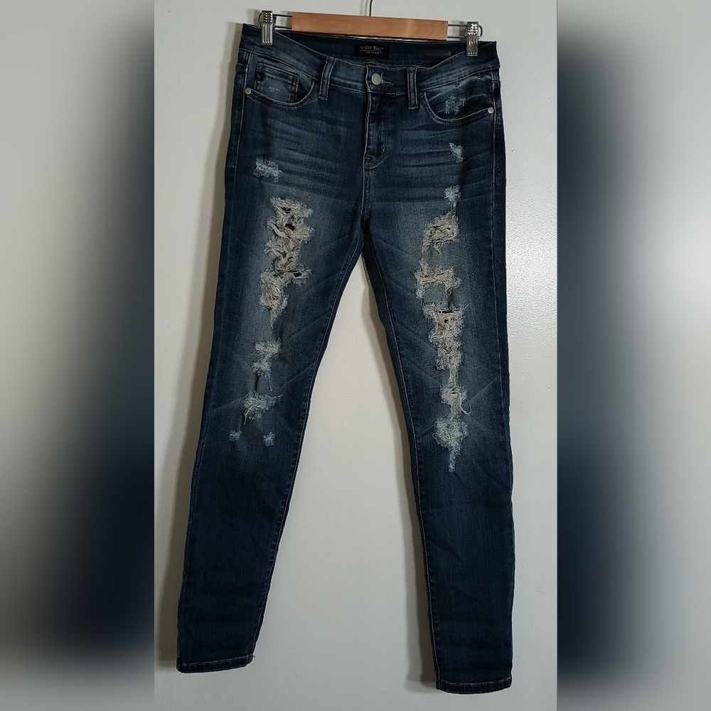 Judy Blue 5 Pockets Thrashed Distressed Skinny Jeans Size 11/30